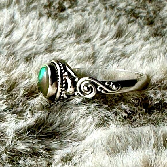 Handmade Ethiopian Welo Opal Sterling Silver Ring Sz 7 - 7.5 - Picture 4 of 6